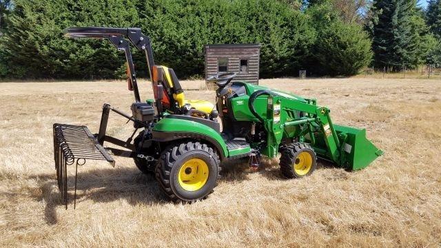 Field Tuff 3-Point Pine Straw Rake, 28 Spring Steel Tines, Black, 72 Inch customer photo 1