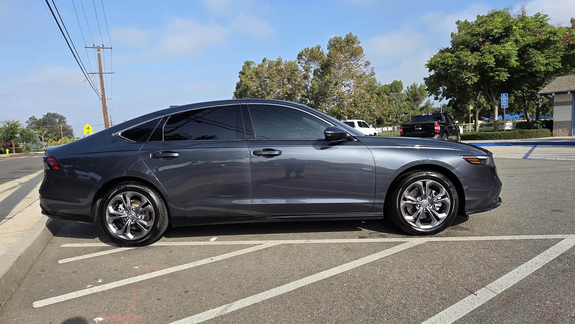 Adam's Polishes Graphene Tire Dressing - Deep Black Finish W/Graphene Non Greasy Car Detailing | Use W/Tire Applicator After Tire Cleaner & Wheel Cleaner | Ceramic Coating Like Tire Protection (16oz) customer photo 1