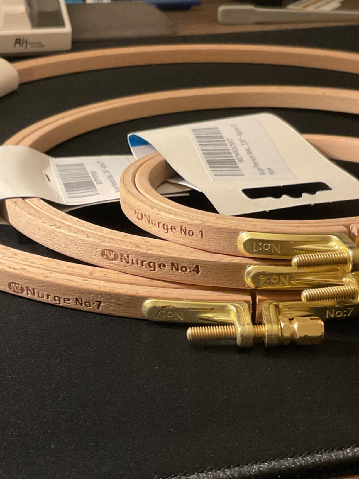 Nurge Premium Quality Beech Wood Embroidery Hoop, Cross Stitch Hoop with Gold Plated Adjustable Brass Screw for DIY Projects Ideal for Crafters,Beginners & Professionals - 5.12