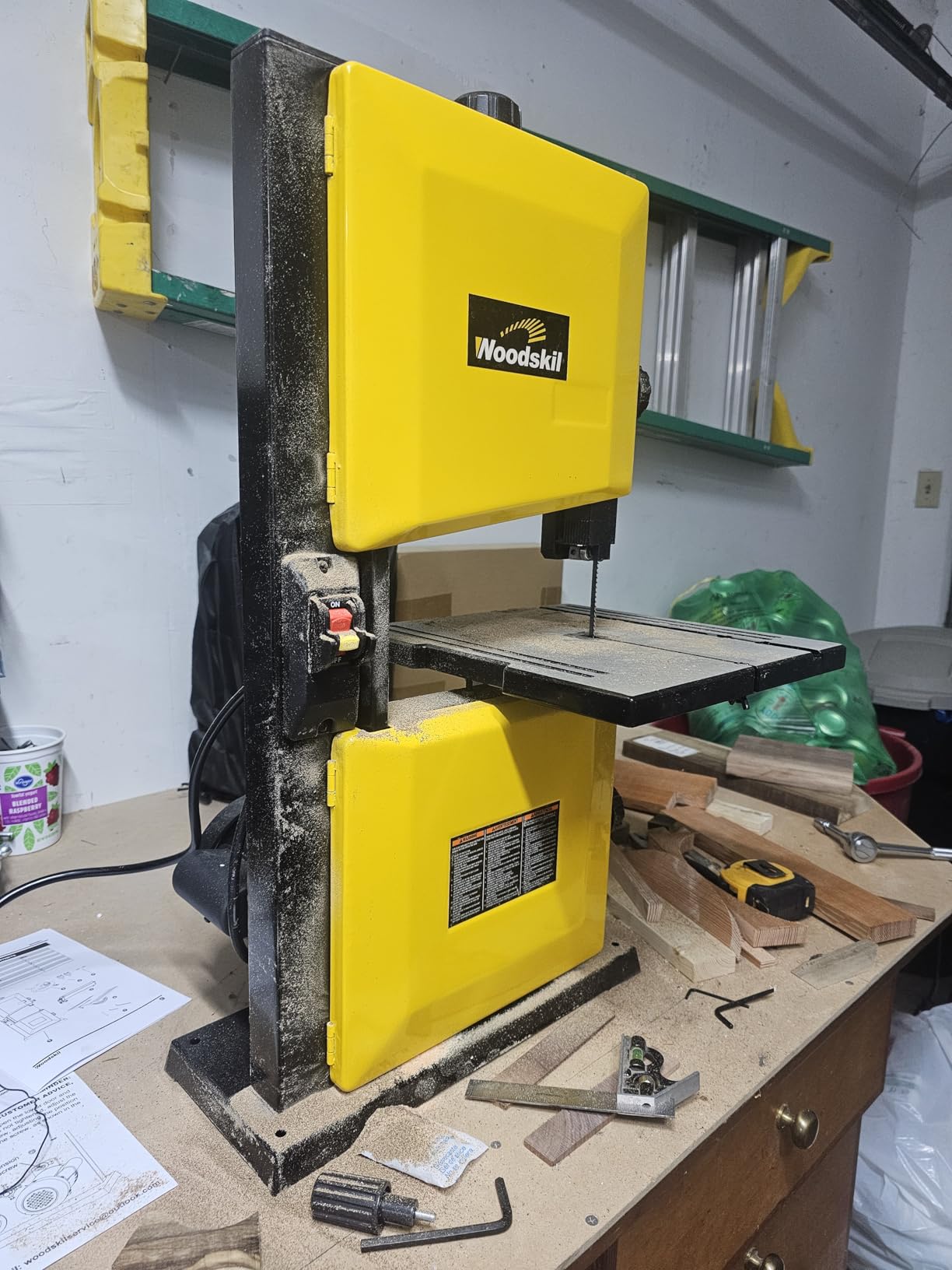 WOODSKIL 9-Inch Band Saw, 3-Amp Benchtop Bandsaw, 2500 FPM Blade Speed customer photo 2
