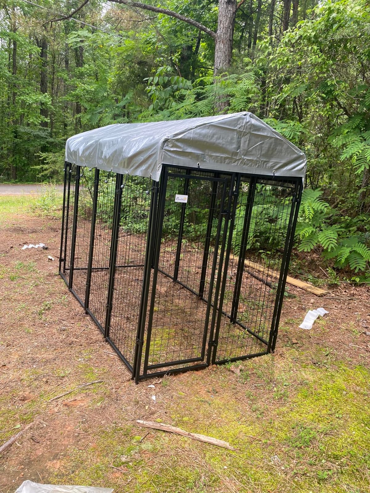 PawHut Outdoor Dog Kennel with Roof, 6' x 4' x 6' Heavy Duty Welded Wire Dog Playpen Enclosure with Escape-Proof Lock, UV-Resistant & Waterproof Cover, for Large Dogs, Chickens, Ducks, Silver customer photo 2