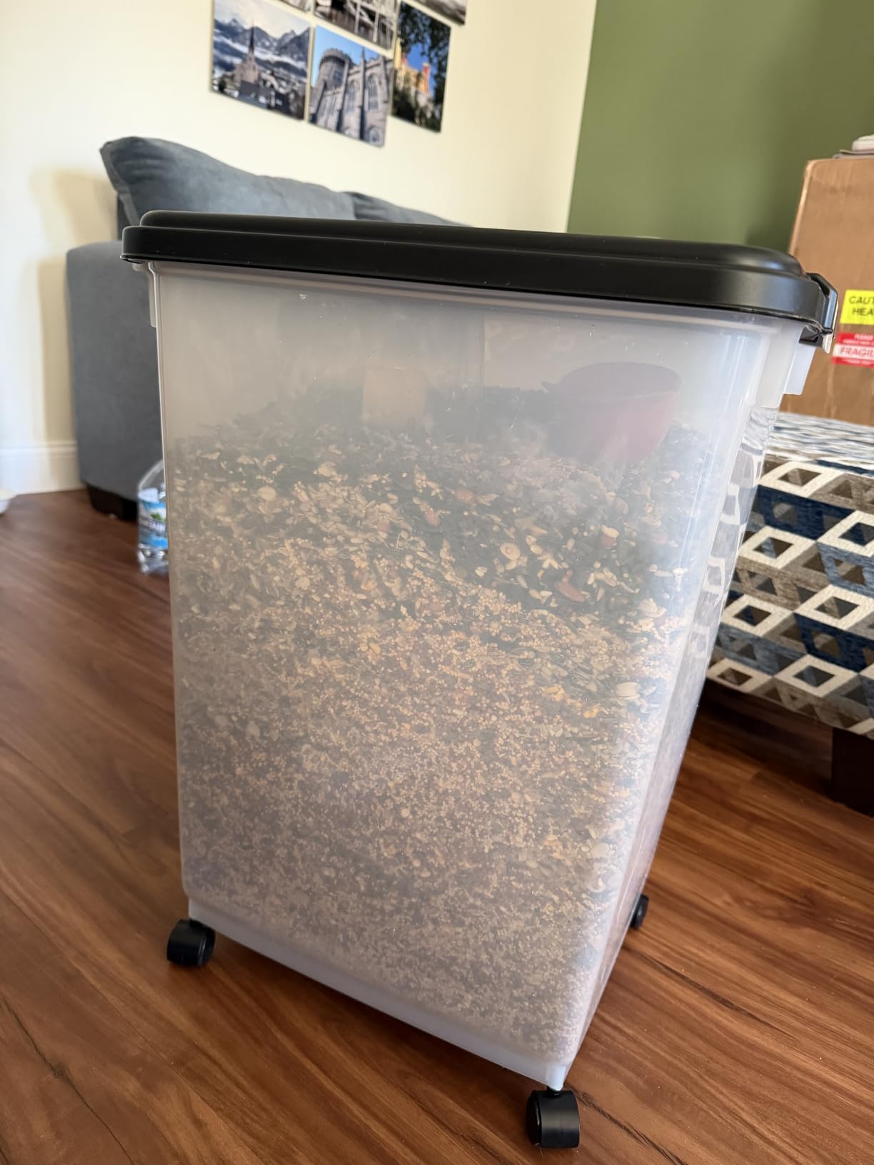 IRIS USA Dog Food Storage Container, Up to 54 lbs, Black, Made in USA customer photo 1