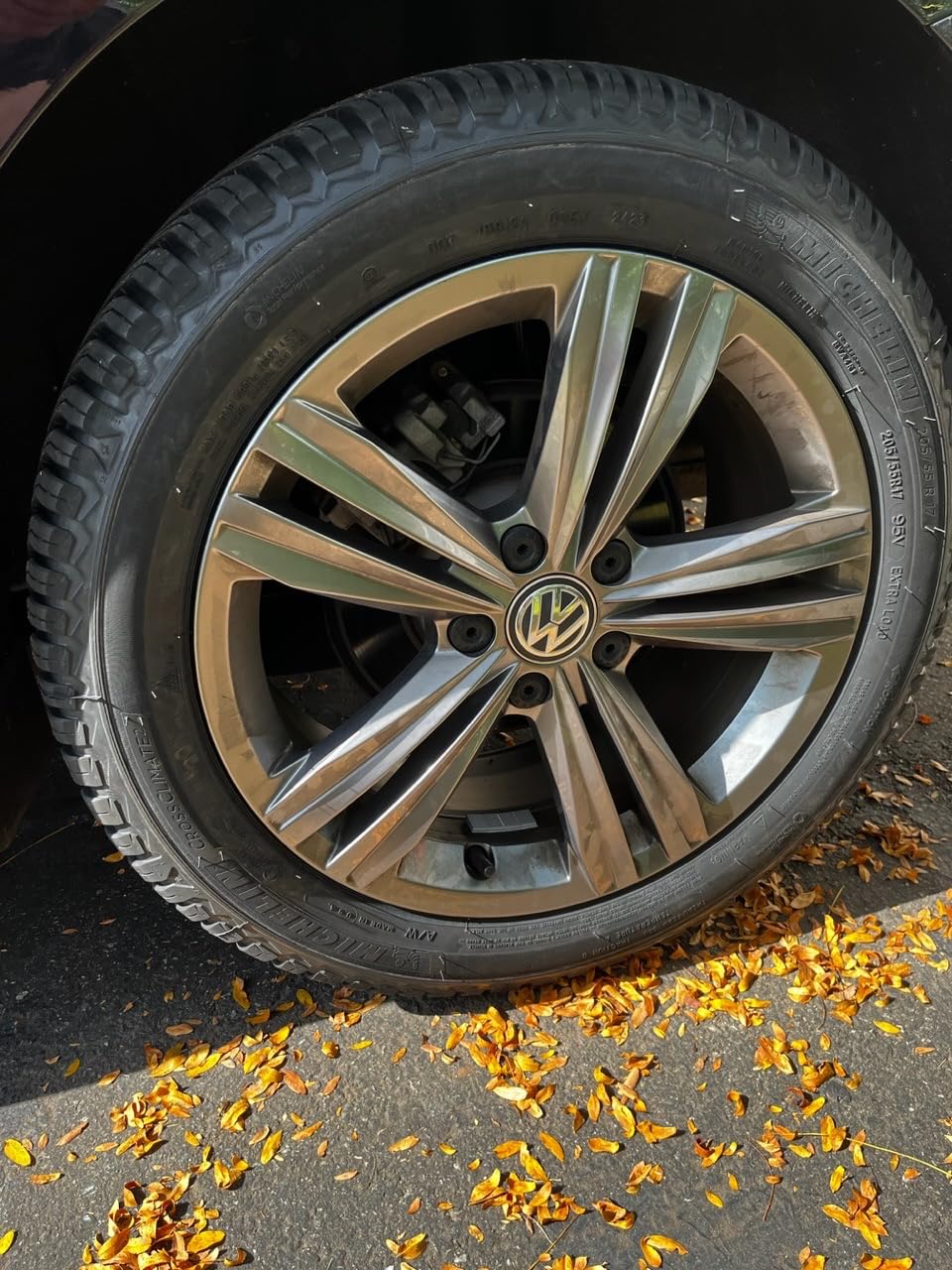 MICHELIN CROSSCLIMATE2 A/W CUV 225/65R17 102H (Set of 1 Tire Only) customer photo 1