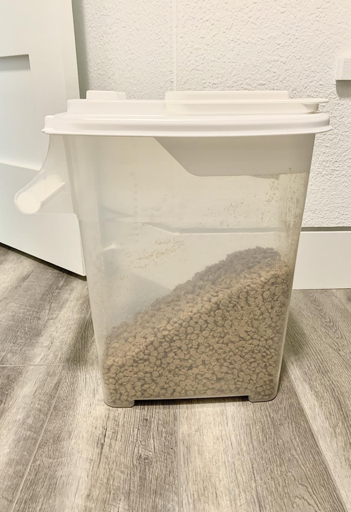 Buddeez Airtight Rolling Pet Food Storage Container, 50 Quart, with Scoop customer photo 2