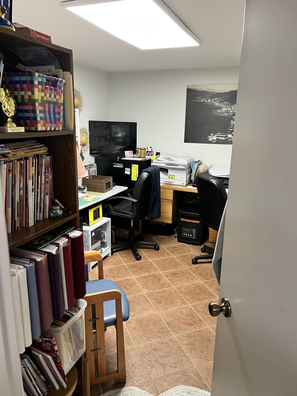 Lithonia Lighting 2x4 LED Flat Panel Light, 4000 Lumens, 3500K/4000K/5000K customer photo 1