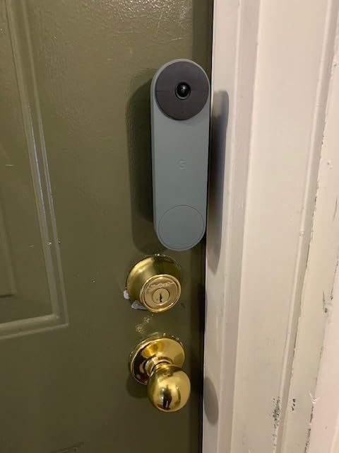 Google Nest Doorbell (Battery) - Snow customer photo 2