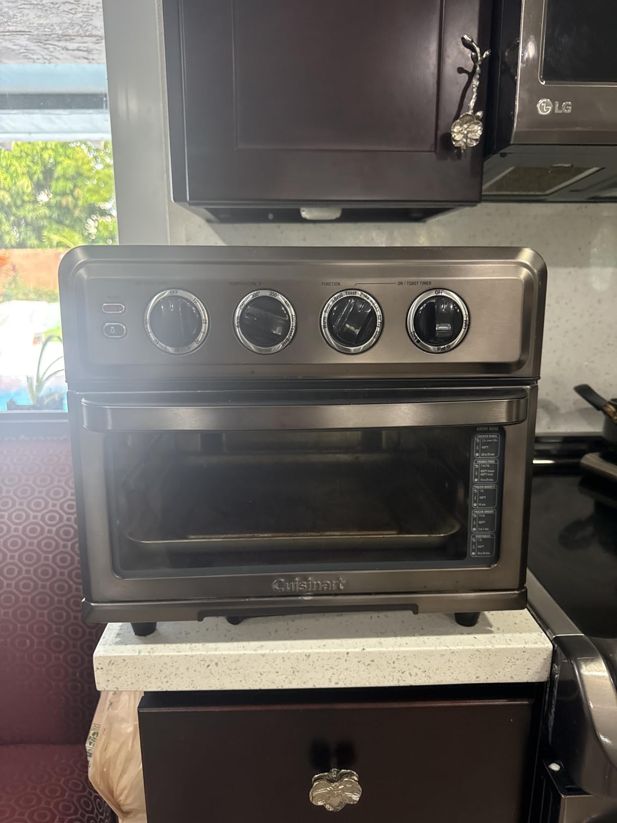 Cuisinart Air Fryer Toaster Oven, 1800W, 8-in-1 with Air Fry, Convection, Broil & Warm, 0.6 Cubic Feet, 60-Minute Timer, TOA-70NAS, Stainless Steel customer photo 1