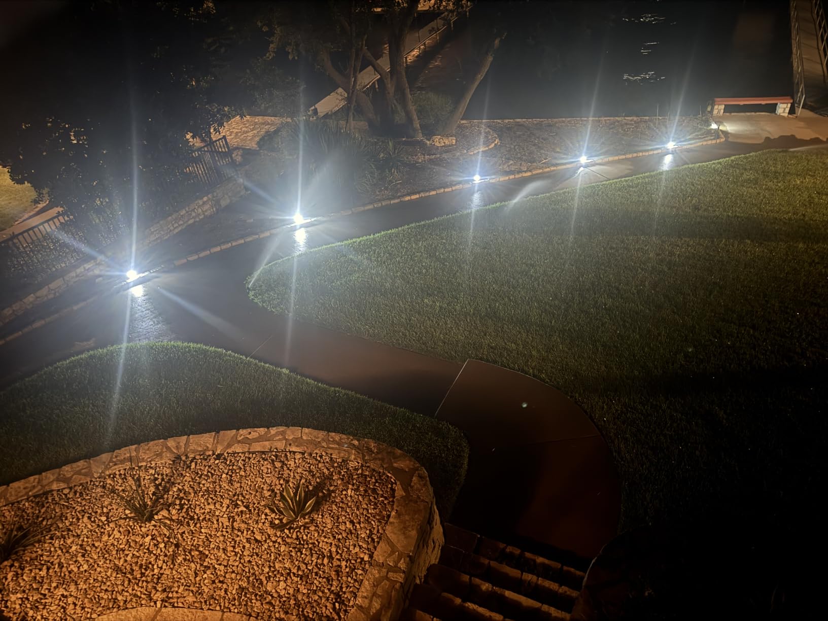 WELALO Solar Light Outdoor, IP68 Waterproof, Cool White, 6 Pack customer photo 2