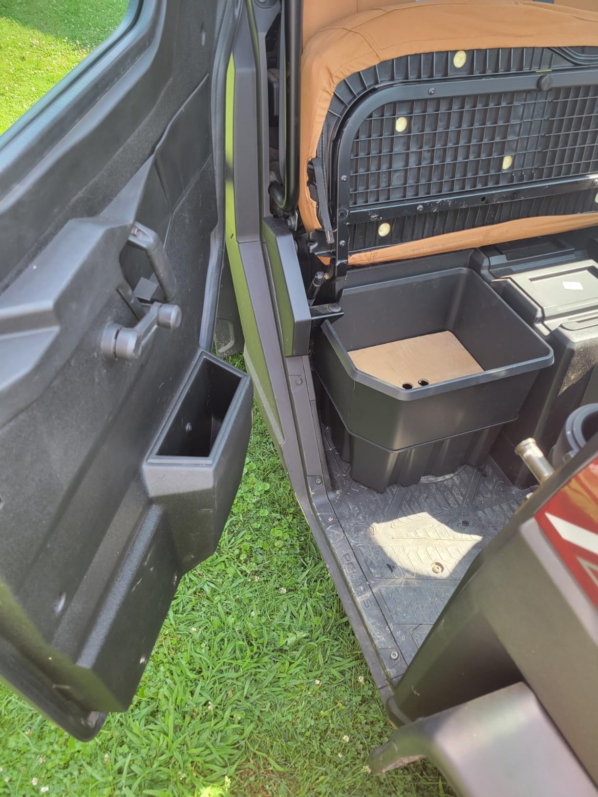A & UTV PRO Bed Storage Box for Can Am Defender, HD10 HD9 HD8 HD5 Max/Can Am Commander, Compatible with Can-Am Defender 2016-2026 Accessories Removable Tool Box Rear Cargo Box customer photo 1