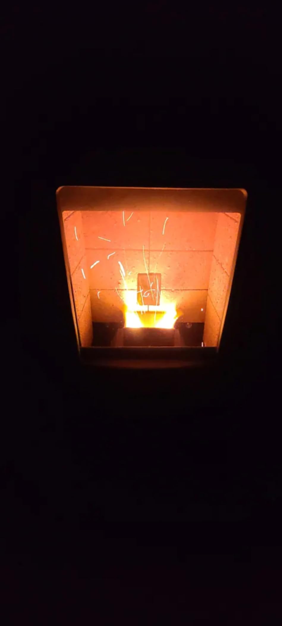 ComfortBilt HP50S Pellet Stove, 2,200 sq. ft., 47 lb. Hopper, Arctic White customer photo 2