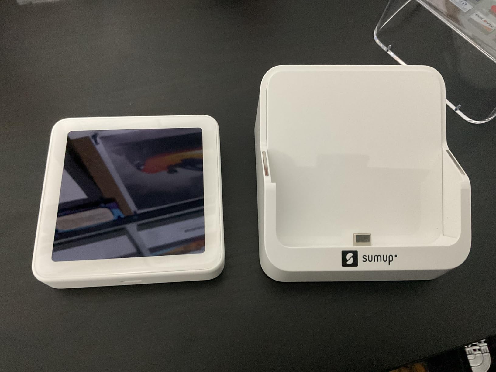 SumUp Solo Credit Card Payment Card Reader with Charging Station. Full Touch-Screen Interface with Free SIM Card and Mobile Data (SumUp Solo) customer photo 2