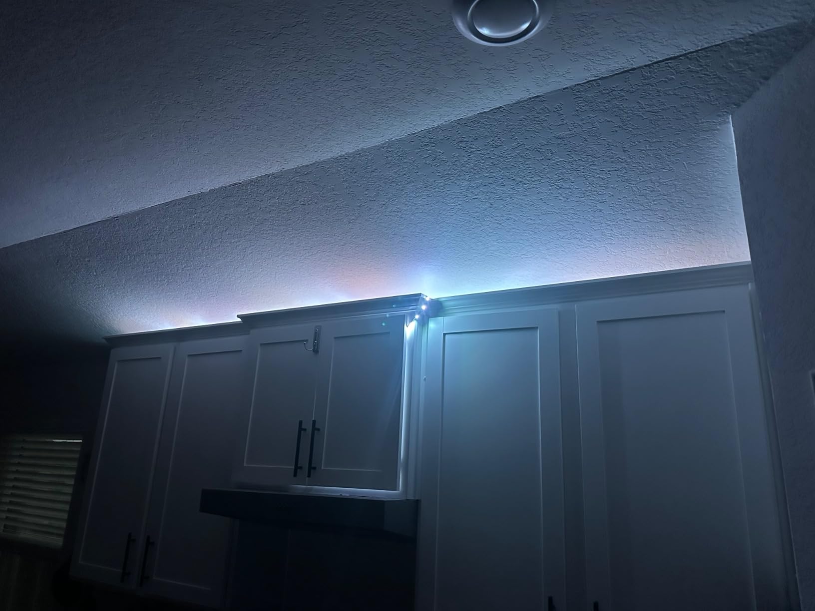 maylit 10 PCS 20in Smart RGB Under Cabinet Lights Kit customer photo 1