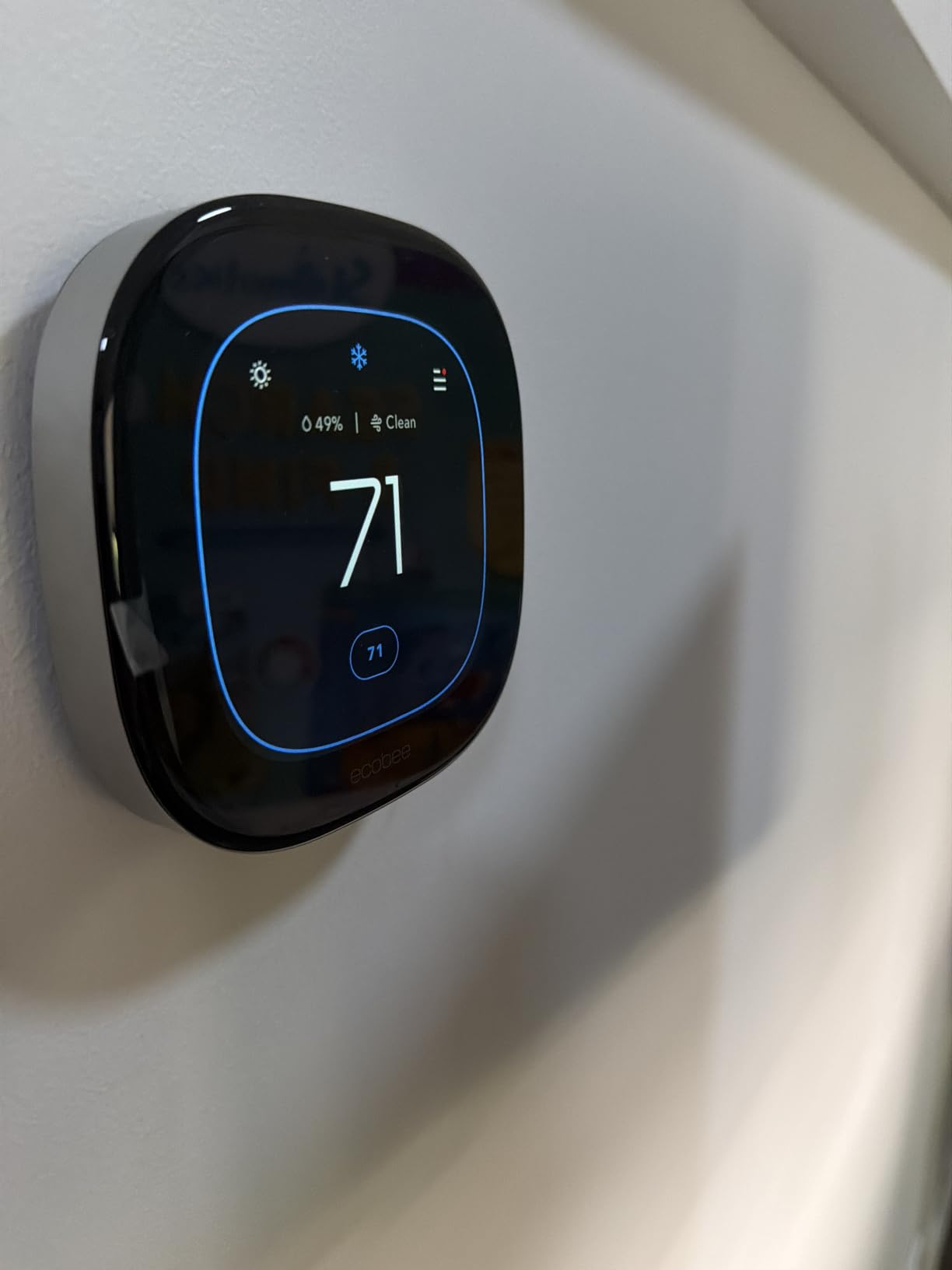 ecobee Smart Thermostat Premium - WiFi, Siri & Alexa Built-In, Smart Sensor customer photo 1