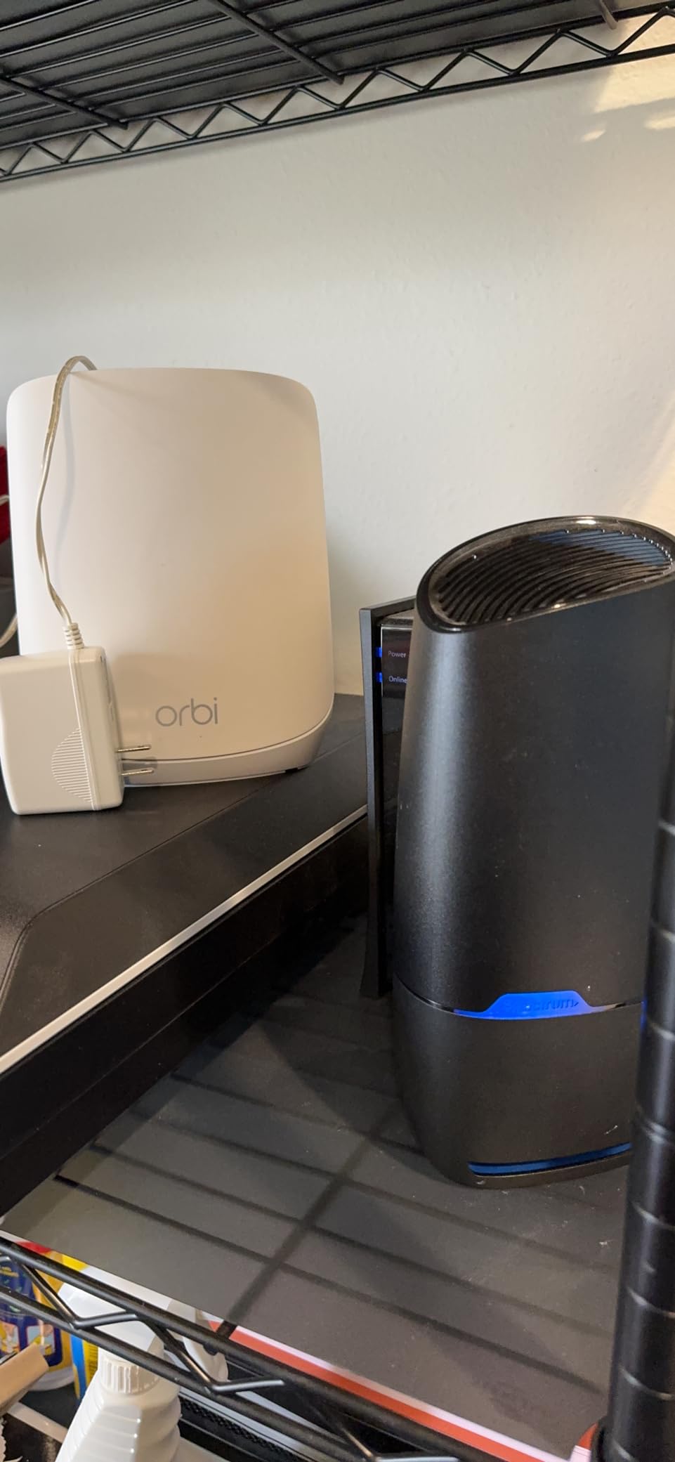 NETGEAR Orbi Tri-Band WiFi 6 Mesh Network System (RBK762S) – Router + 1 Satellite Extender, Security Features, Up to 5.4 Gbps, Covers up to 5,000 sq. ft, 75 Devices, Free Armor Security customer photo 1