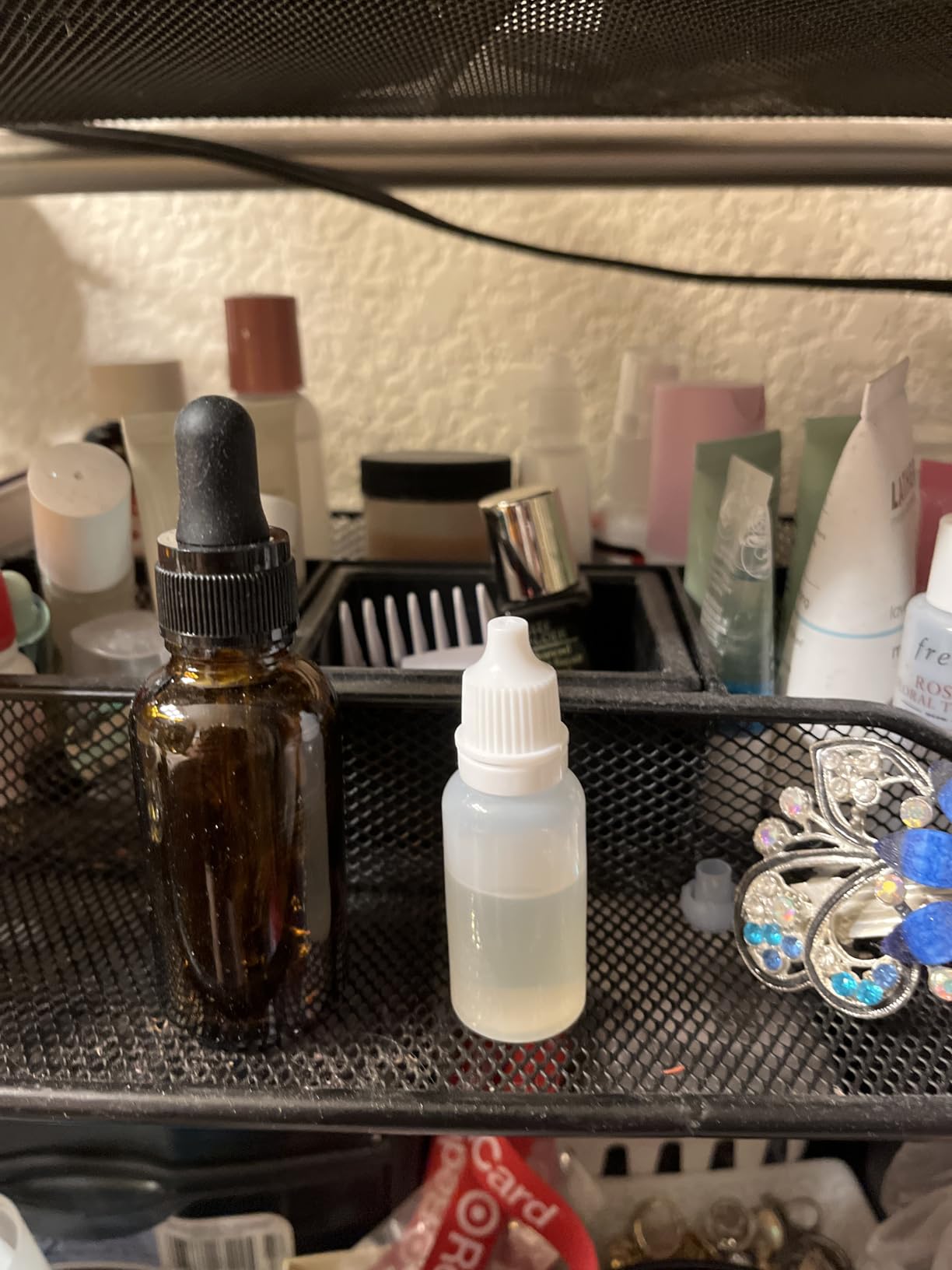 4 Pack, 1 oz Thick Dark Amber Glass Dropper Bottles with 1 Funnels & 4 Labels - 30ml Tincture Bottles with Eye Dropper - Leakproof Essential Oils Bottle - Storage and Travel for Beauty or Health customer photo 2