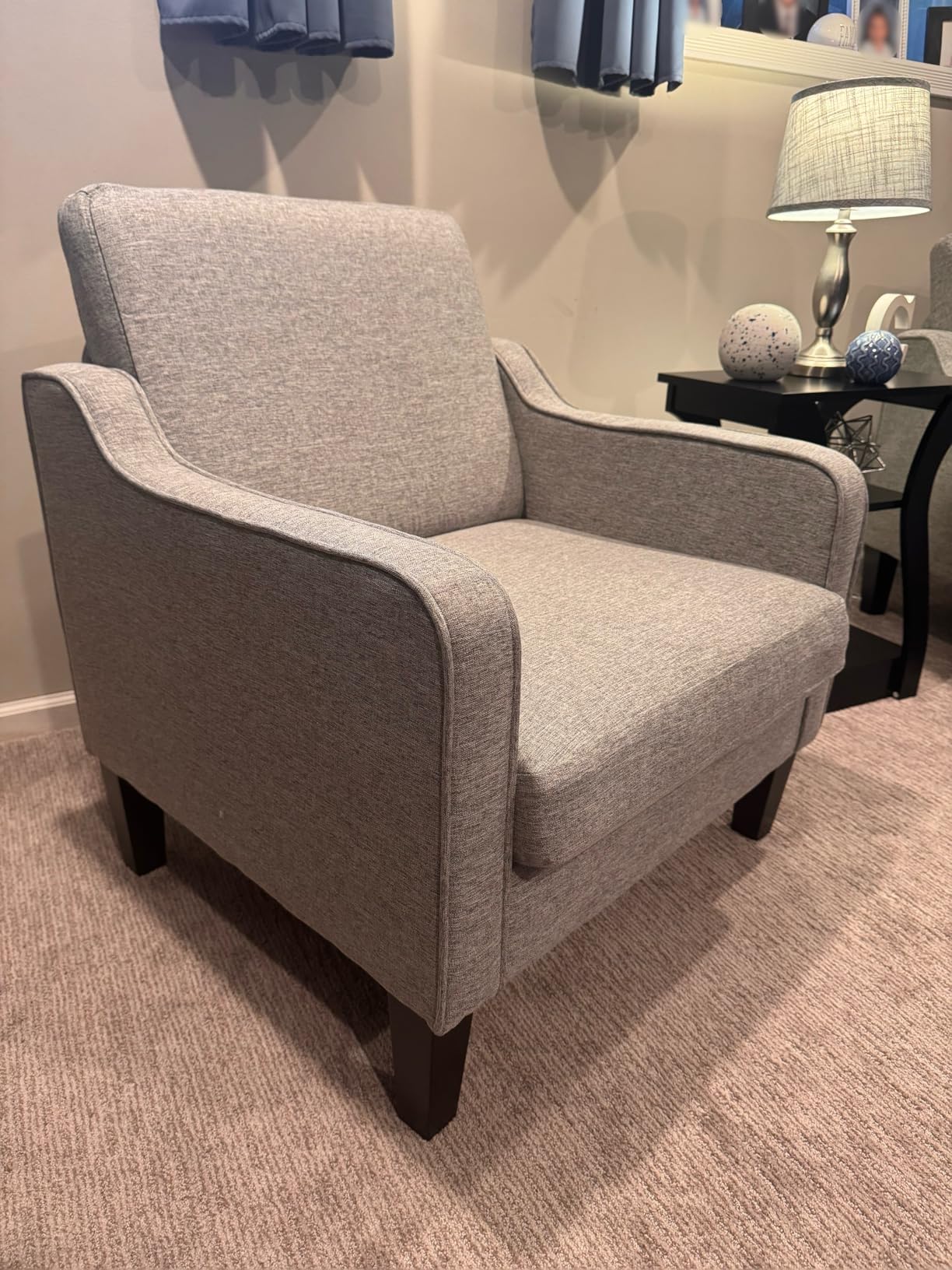 VINGLI Mid century Modern Accent Chair,Navy Blue Fabric Accent Chairs for Living Room Upholstered Armchair with Scooped Arms for Bedroom,Apartment,Studio,Office,Waiting Room customer photo 2