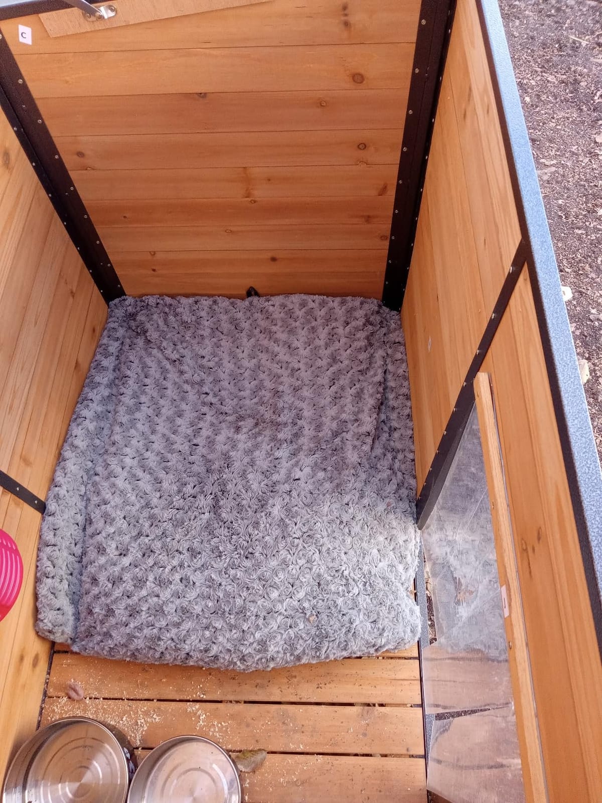 Aivituvin Insulated Dog House Outdoor & Indoor Wooden Dog Kennel for Winter with Raised Feet Weatherproof for Small & Medium & Large Dogs,Unique All-Around Iron Frame… customer photo 1