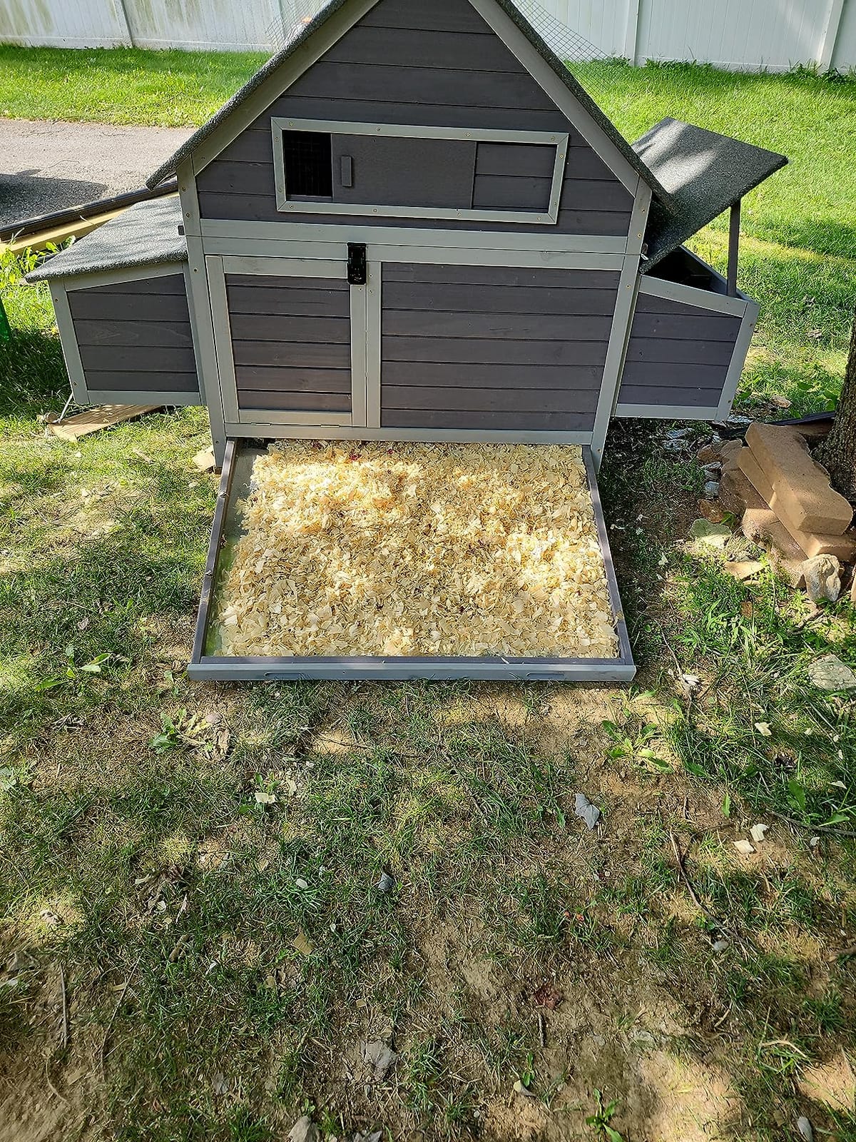 GUTINNEEN Large Chicken Coop for 4-6 Chickens, Movable Thickened Wooden Hen House on Wheels with Easy Clean Removable Tray & 2 Nesting Boxes, Extra Large Outdoor Duck Cage & Rabbit Hutch customer photo 2