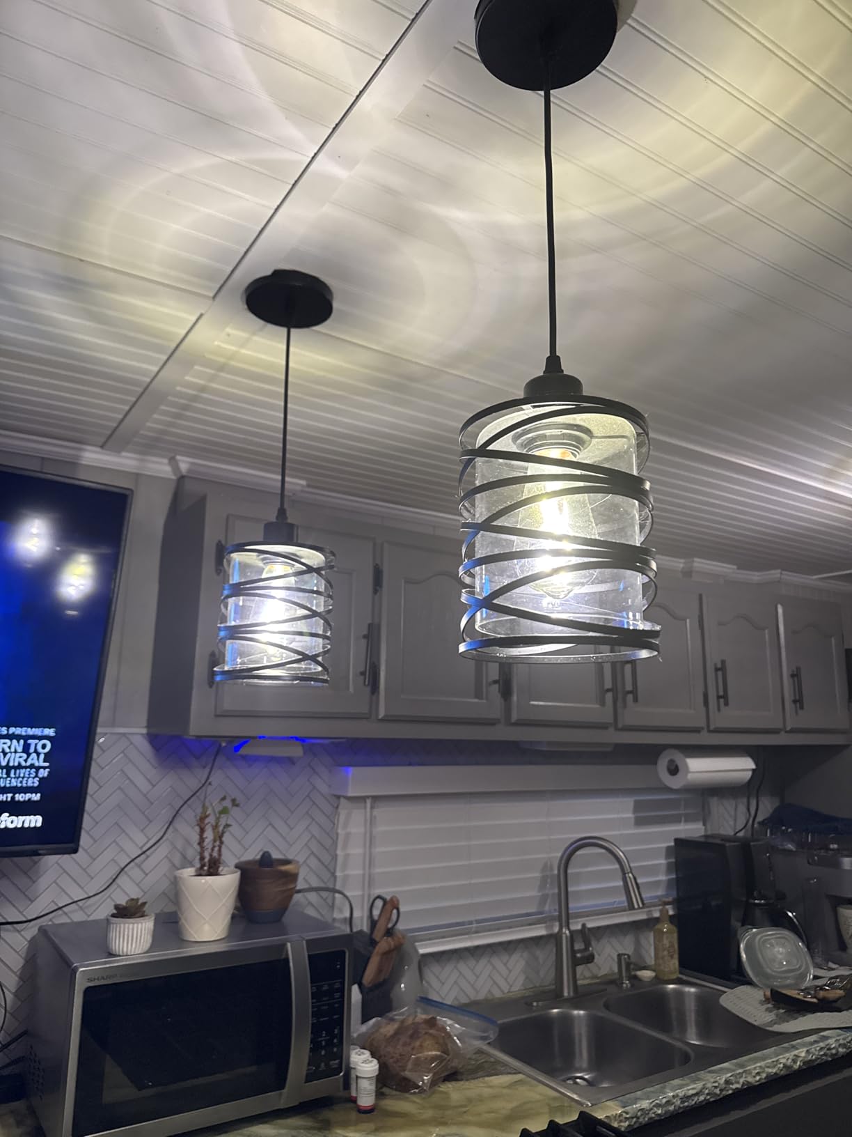 2 Pack Black Spiral Cage Pendant Lights with Clear Glass Shade, Suitable for Kitchen Island, Dining Table, Entryway, Restaurant customer photo 2