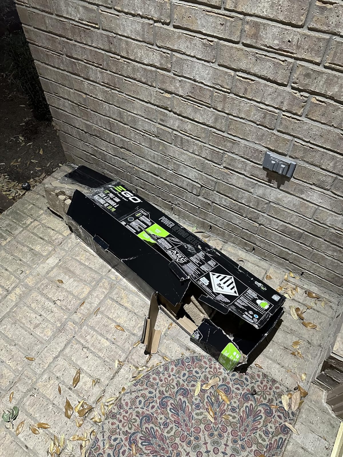 EGO Power+ Pole Saw for Tree Trimming, Cordless Electric Pole Saw with Telescopic LED Cut Line Indicator, Includes 56V 2.5Ah Battery and Charger - PS1001 customer photo 1