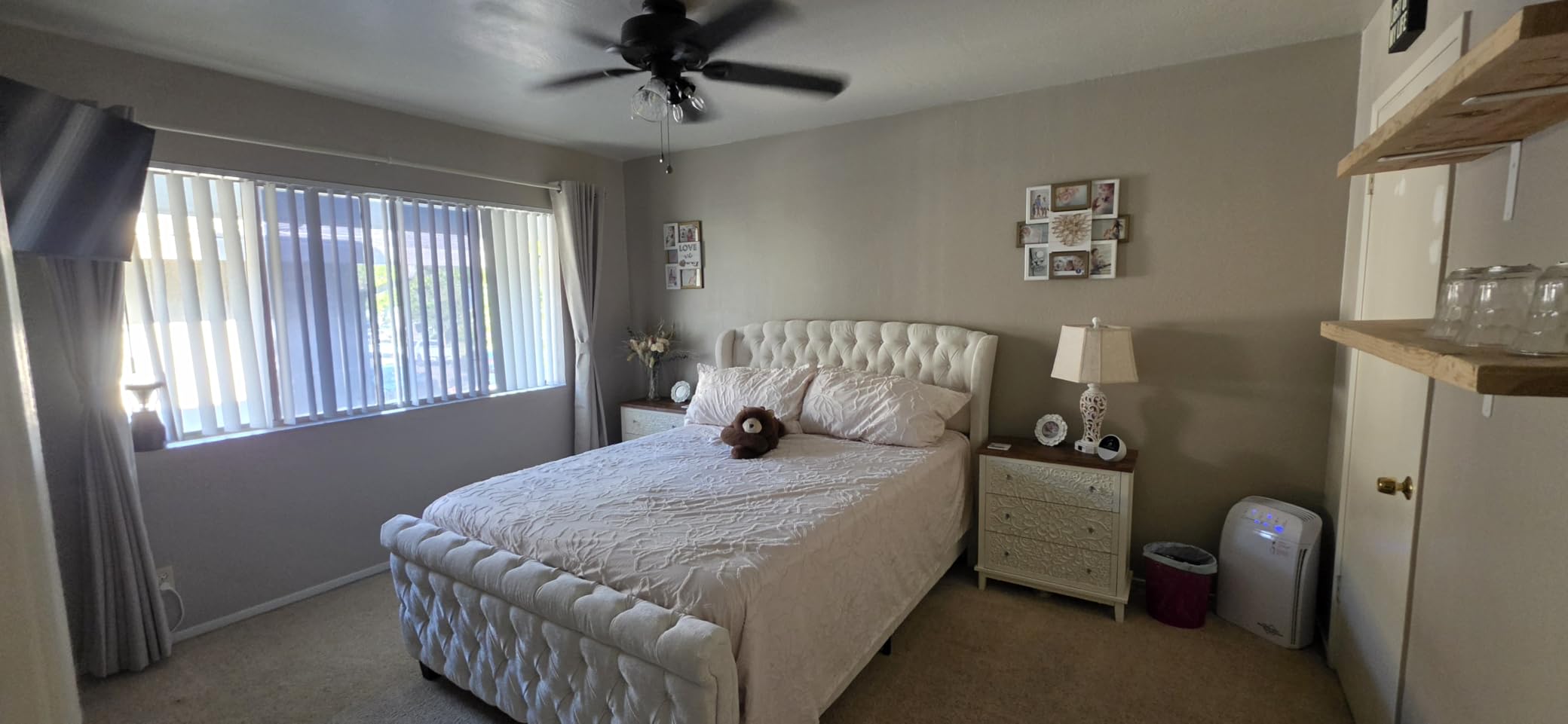 AMERLIFE Queen Size Upholstered Sleigh Bed Frame with Wingback Headboard customer photo 1