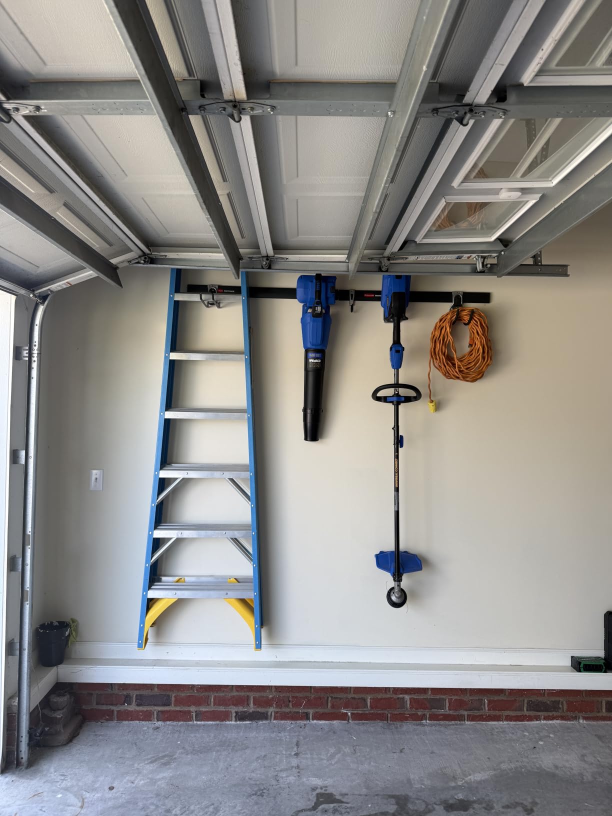 Rubbermaid Fasttrack Garage Storage Bike Storage Kit 3 Piece Kit customer photo 2