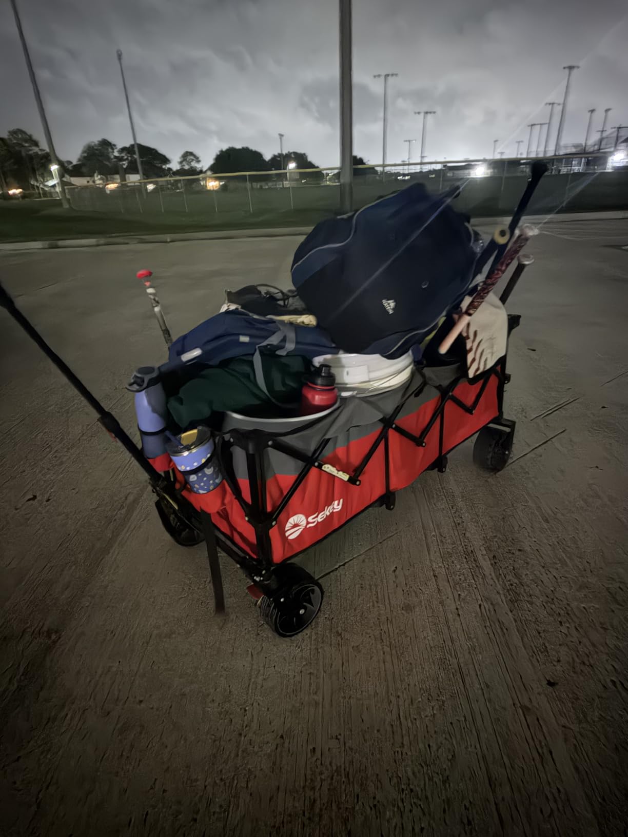 Sekey 48''L Collapsible Foldable Extended Wagon with 660lbs Weight Capacity, Heavy Duty 300L Folding Utility Garden Cart with Big All-Terrain Beach Wheels & Drink Holders. Black customer photo 2