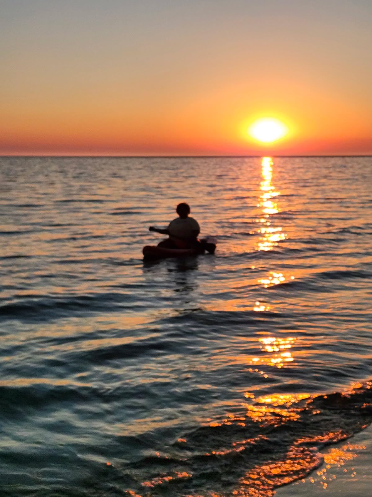 FEATH-R-LITE Inflatable Stand Up Paddle Board with Beginner SUP Accessories customer photo 2