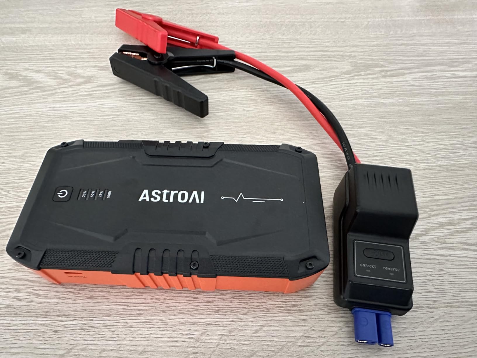 AstroAI S8 Car Battery Jump Starter 1500A - Portable 12V Lithium Jump Box customer photo 1