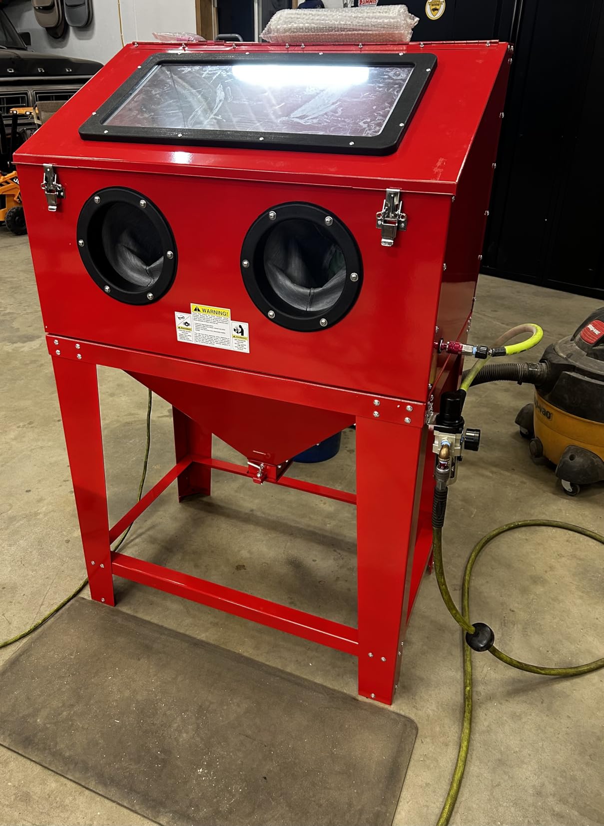 40 Gallon Bench Top Air Sandblasting Cabinet customer photo 1
