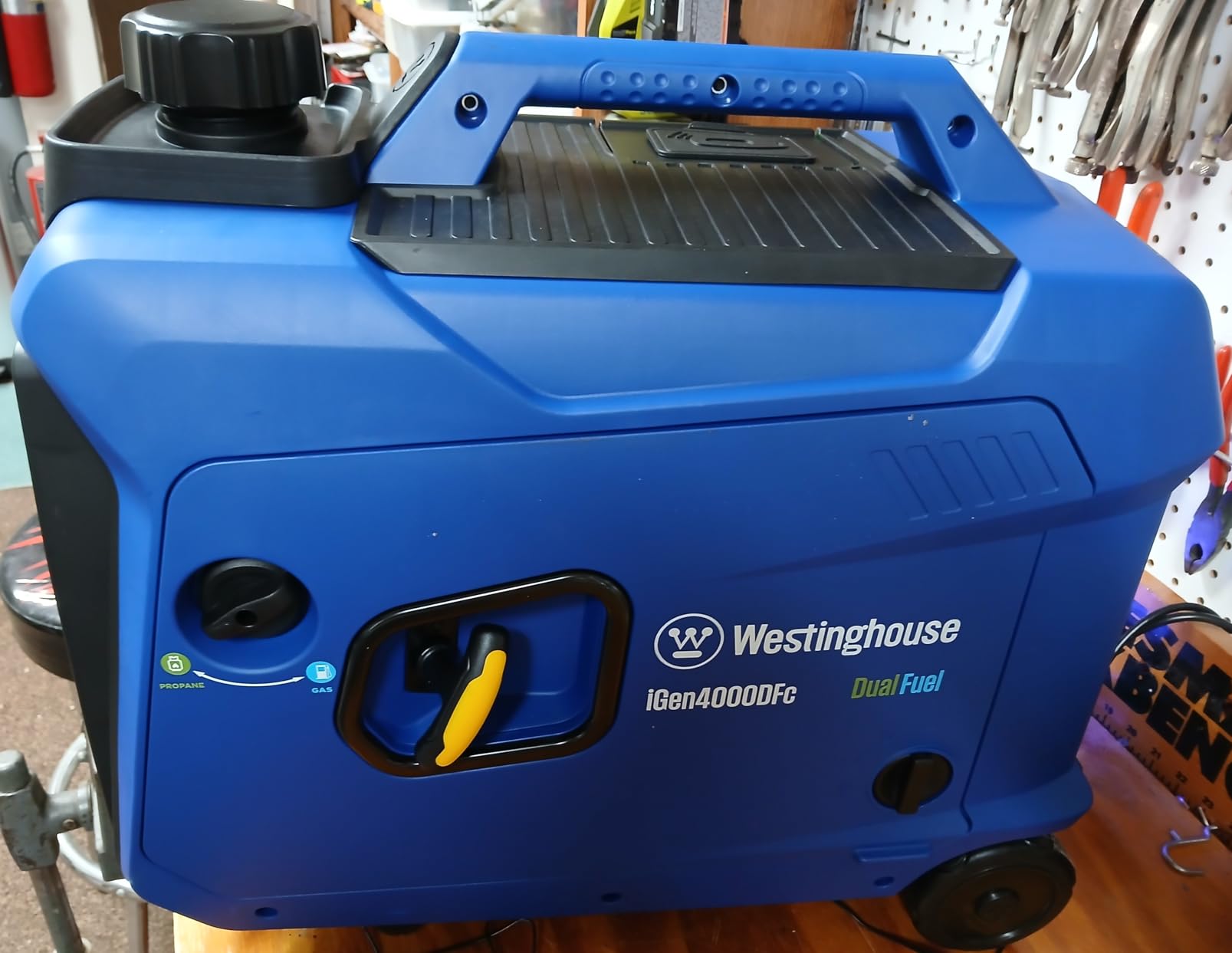 Westinghouse 2550 Peak Watt Super Quiet & Lightweight Portable Inverter Generator, RV Ready 30A Outlet, Gas and Propane Powered, CO Sensor, Parallel Capable, Long Run Time customer photo 1