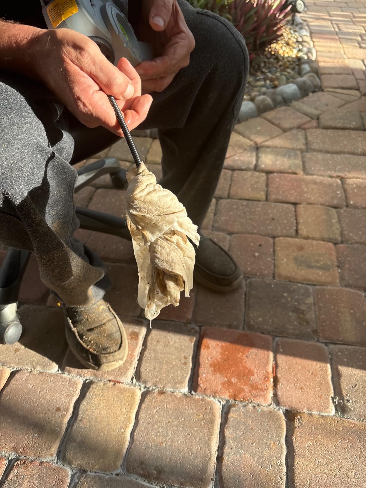 WORKPRO 20V Cordless Electric Drain Auger, 25 ft Plumbing Snake, 2.0Ah Battery customer photo 2