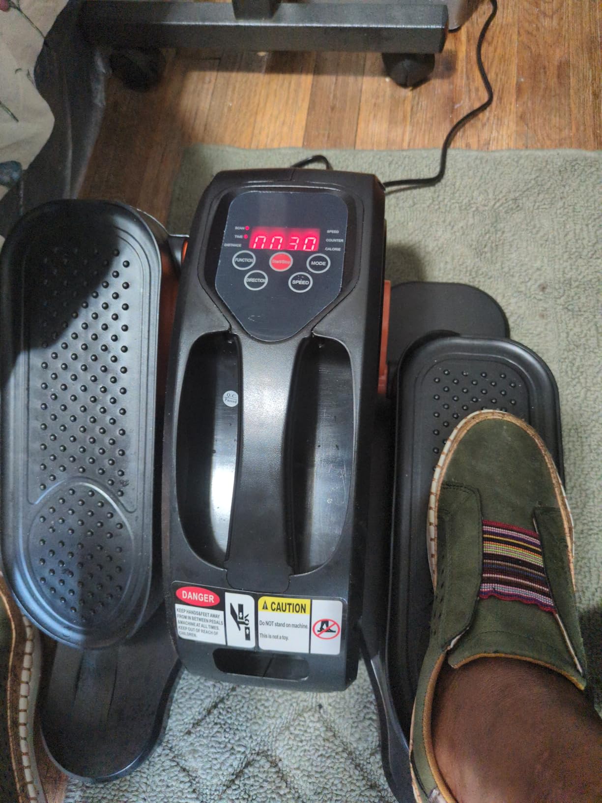 GUGTTR Under Desk Elliptical Machine, Electric Leg Exerciser for Seniors customer photo 2