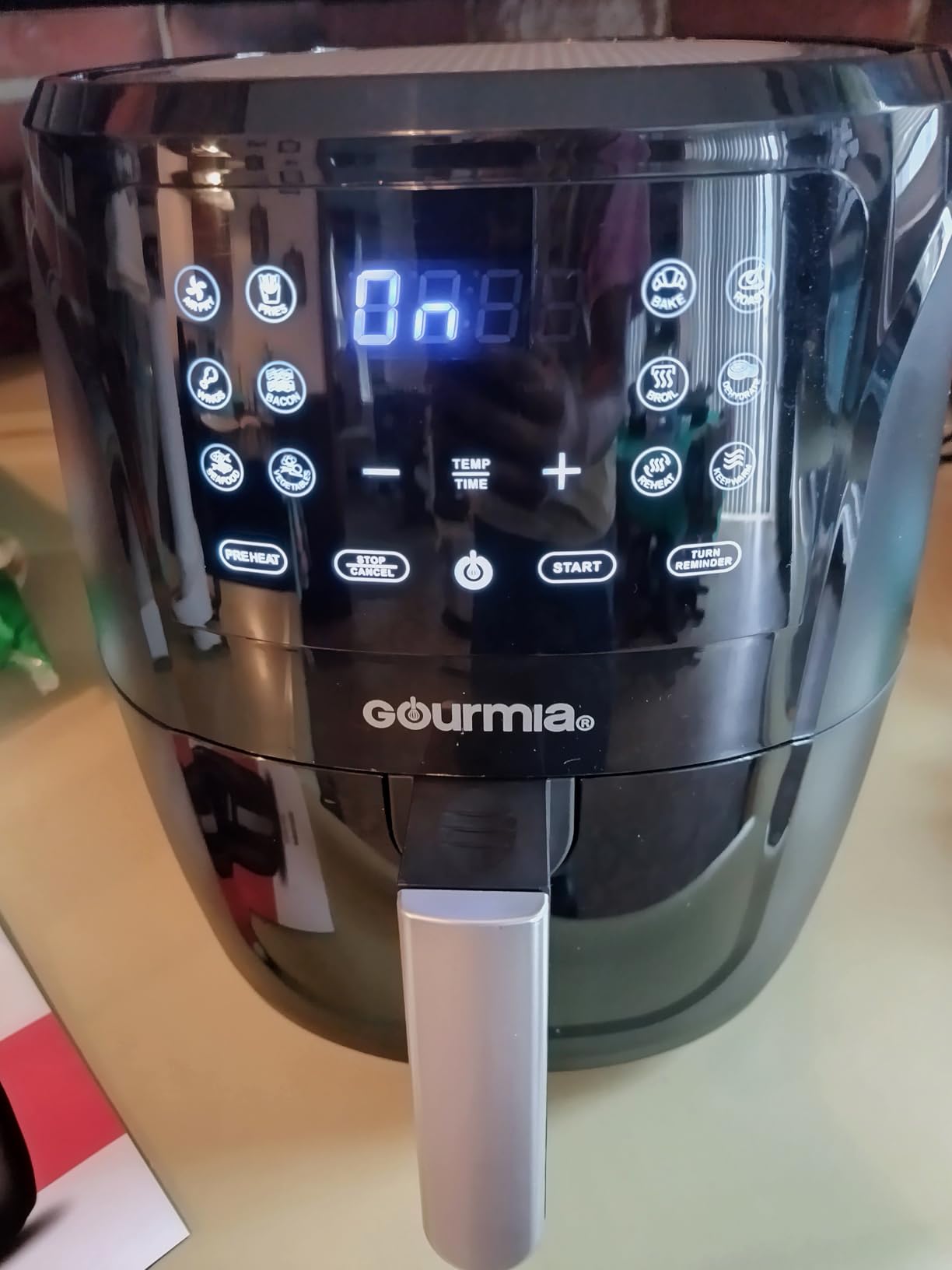 Gourmia Air Fryer - 4 Qt Basket Capacity, 12 Cooking Presets, Black customer photo 1