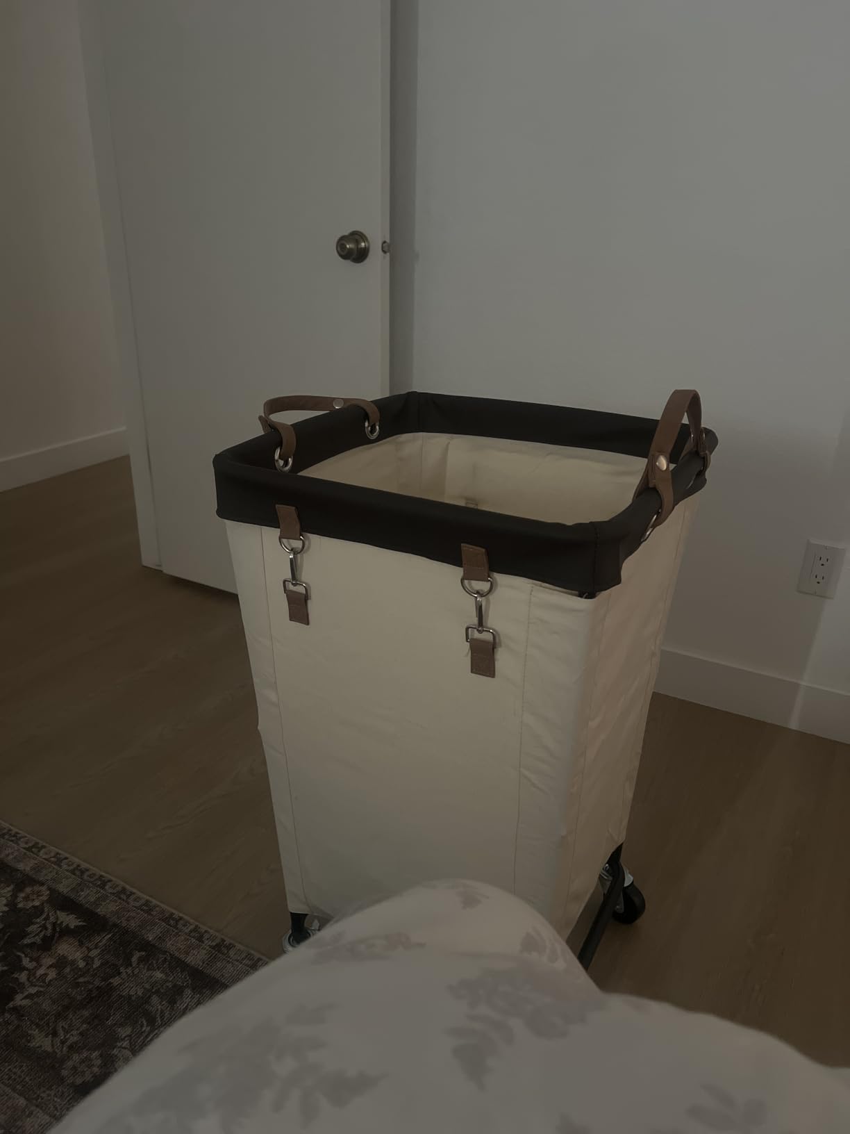 StorageWorks 160L Laundry Basket with Wheels, Rolling Hampers for Clothing customer photo 2