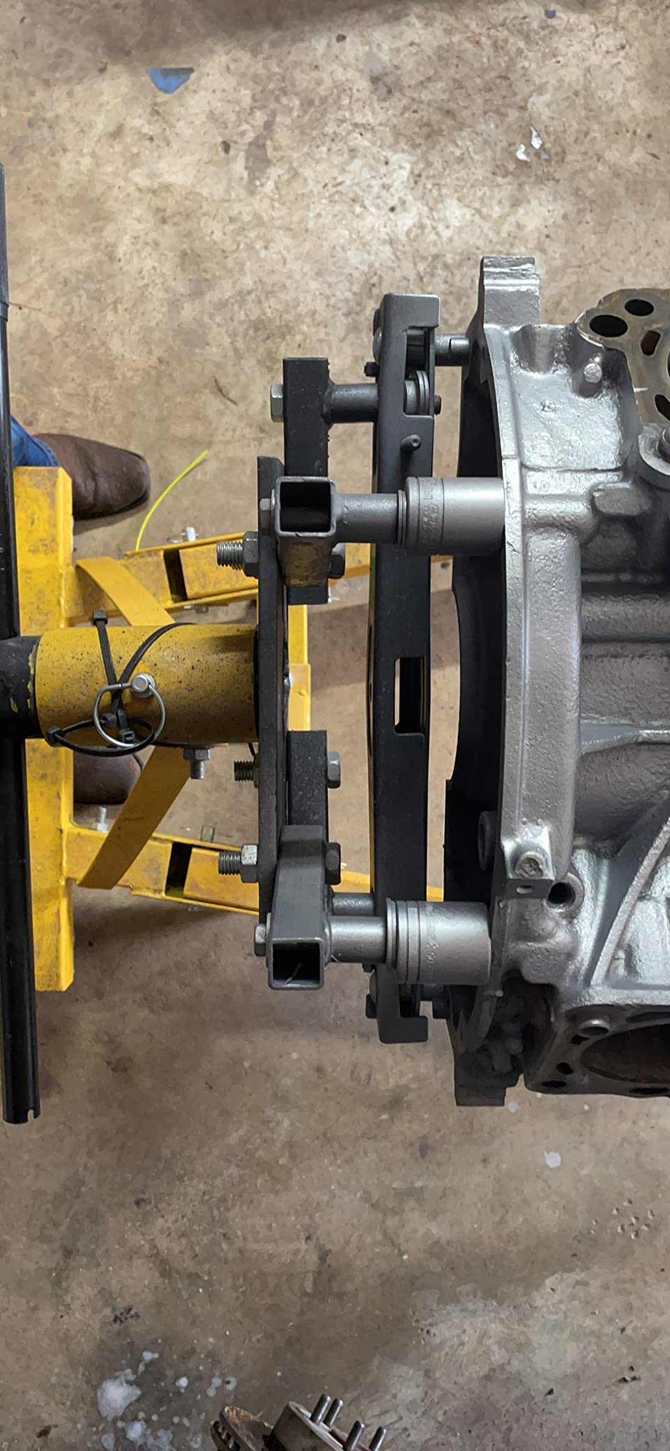 XtremepowerUS Folding Engine Stand 2000 LBS Capacity Motor Hoist 360 Degree Adjustable Mounting Head Dolly Mover Auto Repair Rebuild Jack customer photo 2