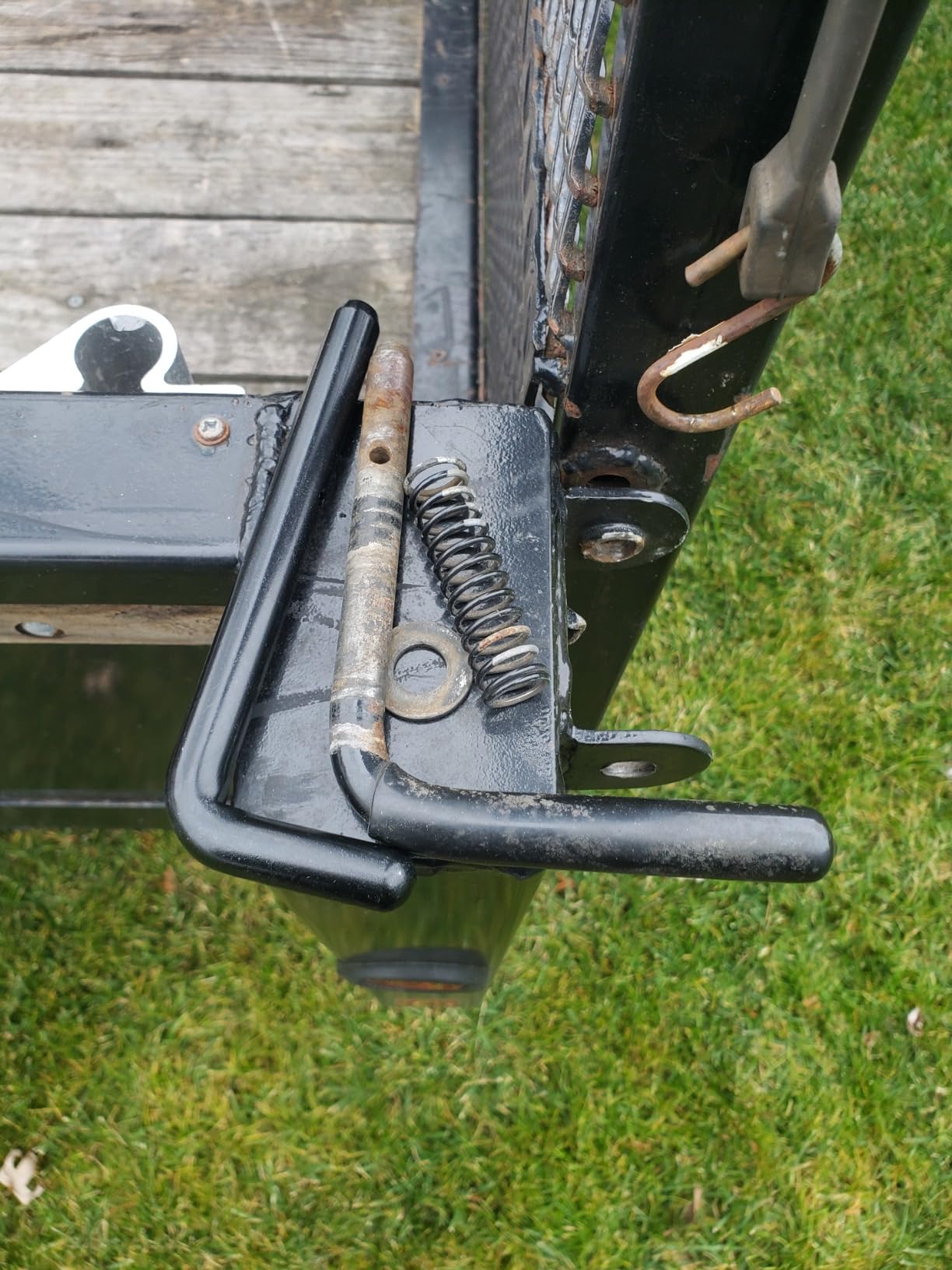 Heavy Duty Steel Trailer Gate Spring Latch Pin | Repair Kit 819T | Anti Rust | Black customer photo 1