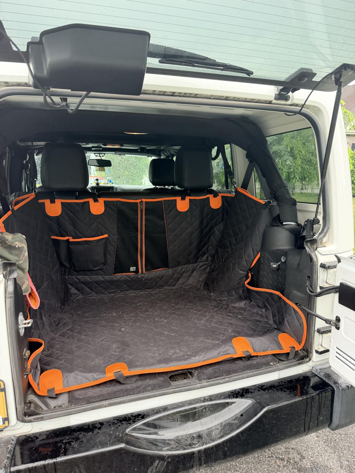 Dog Car Seat Cover, 600D Heavy Dute Car Seat Cover for Dogs Pets, 100% Waterproof Anti-Scratch Nonslip Dog Hammock for Cars, Seat Covers Protector with SeatBelt for Sedan SUV Truck Standard Black customer photo 2