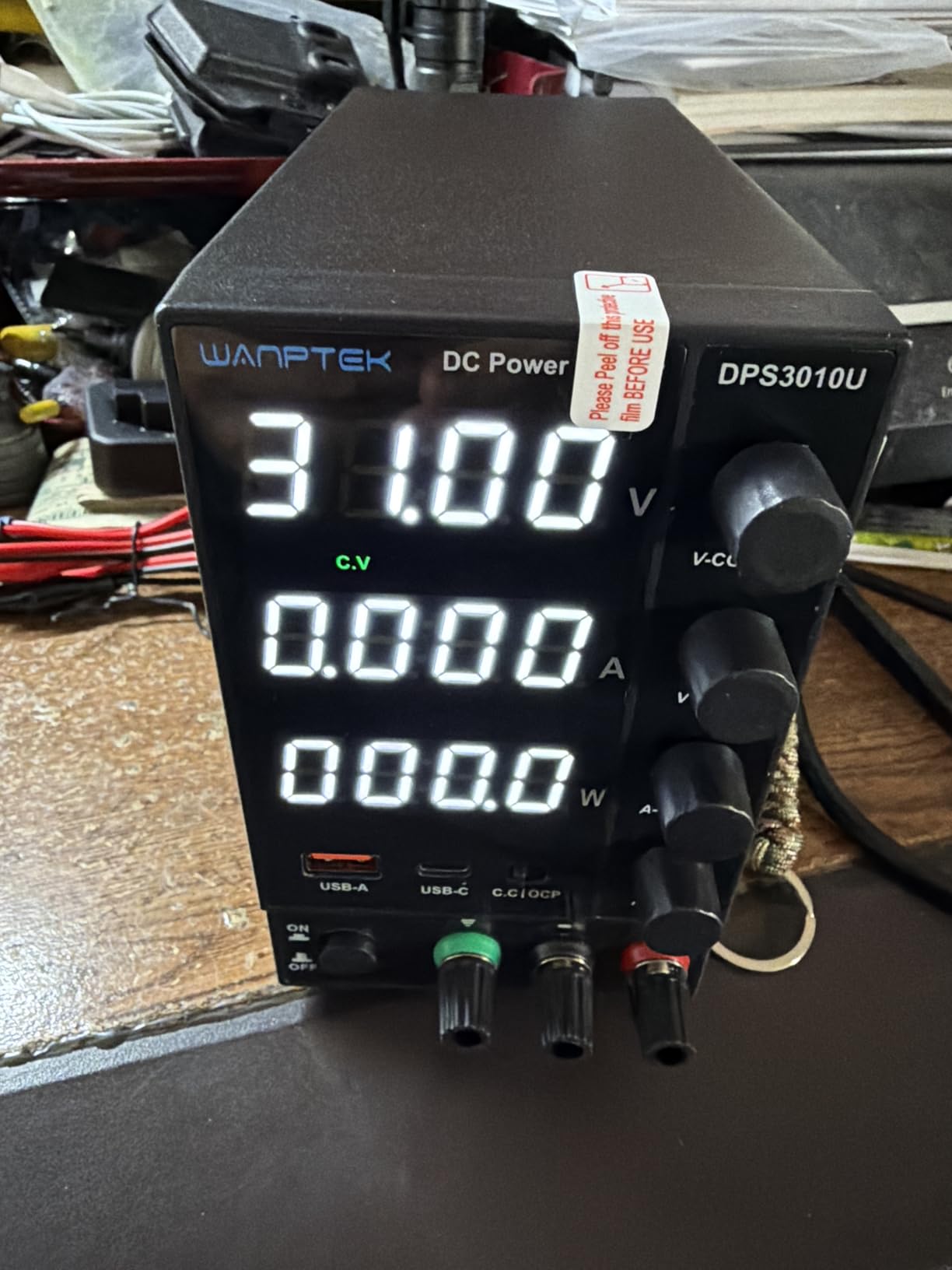 DC Power Supply Variable 0-30V 0-10A, Adjustable Switching Regulated Bench Power Supply with Encoder Coarse & Fine Knob, 3.6A USB & Type-C Quick-Charge, OCP Overcurrent Protection customer photo 1
