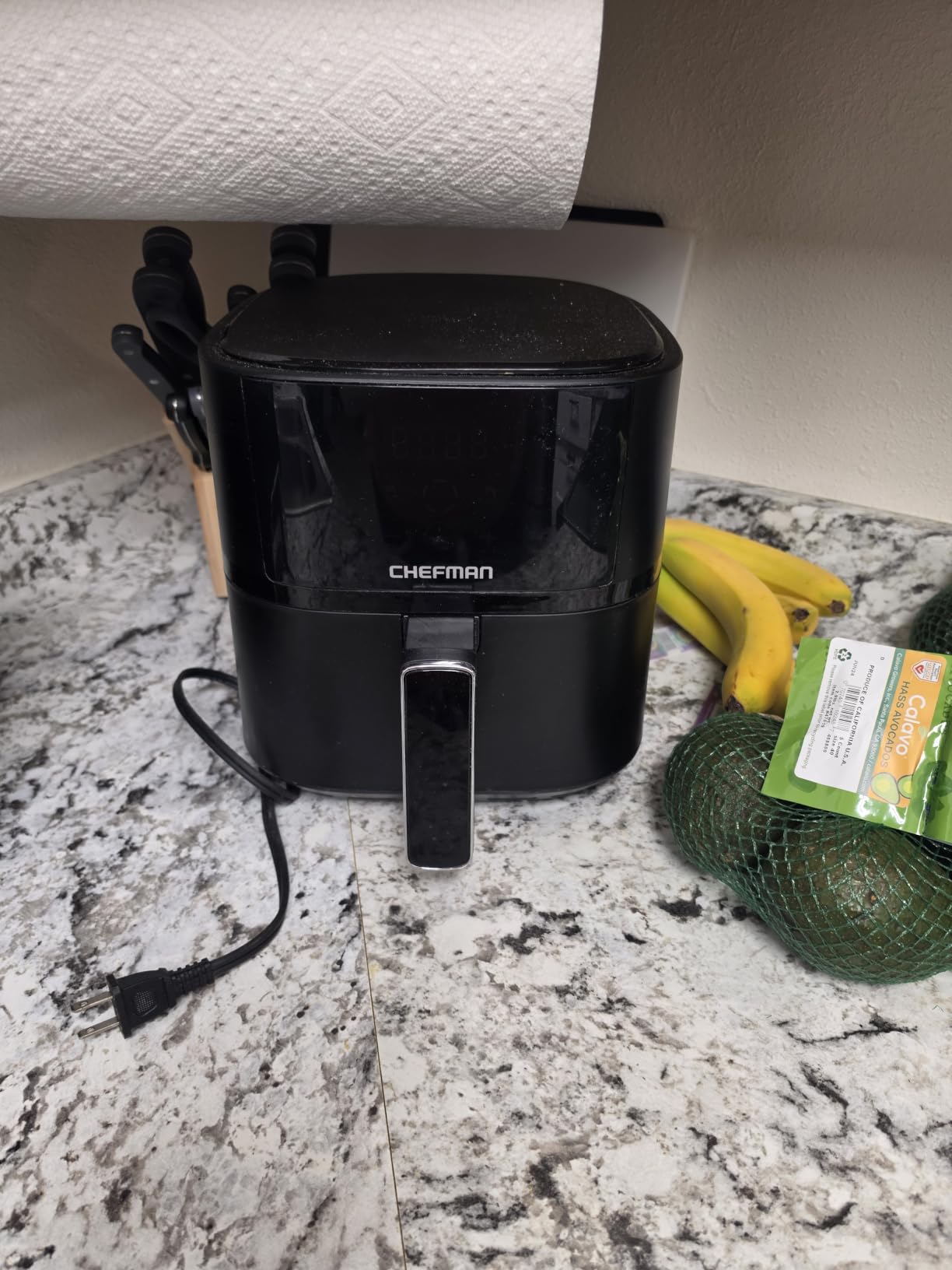 Chefman Air Fryer – 4 QT Compact Airfryer for Quick & Easy Meals in Minutes, Features Hi-Fry Technology for Extra Crisp, Touchscreen Controls with 4 Presets, Nonstick & Dishwasher Safe Basket - Black customer photo 2