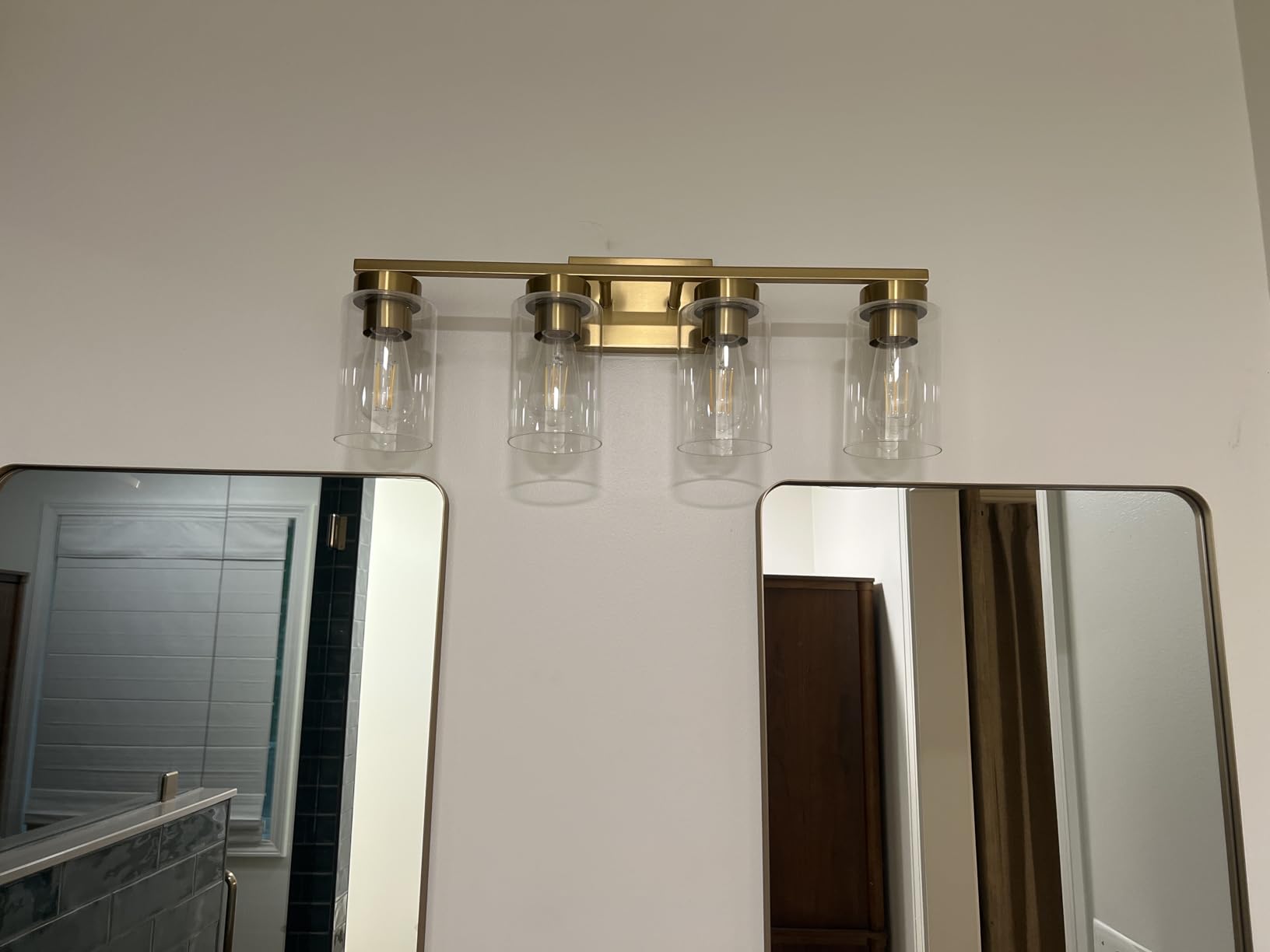 3-Light Bathroom Vanity Light, Modern Brushed Gold Wall Lights with Clear Glass Shades, Bathroom Wall Sconce Lamp for Mirror Living Room Bedroom Hallway customer photo 2