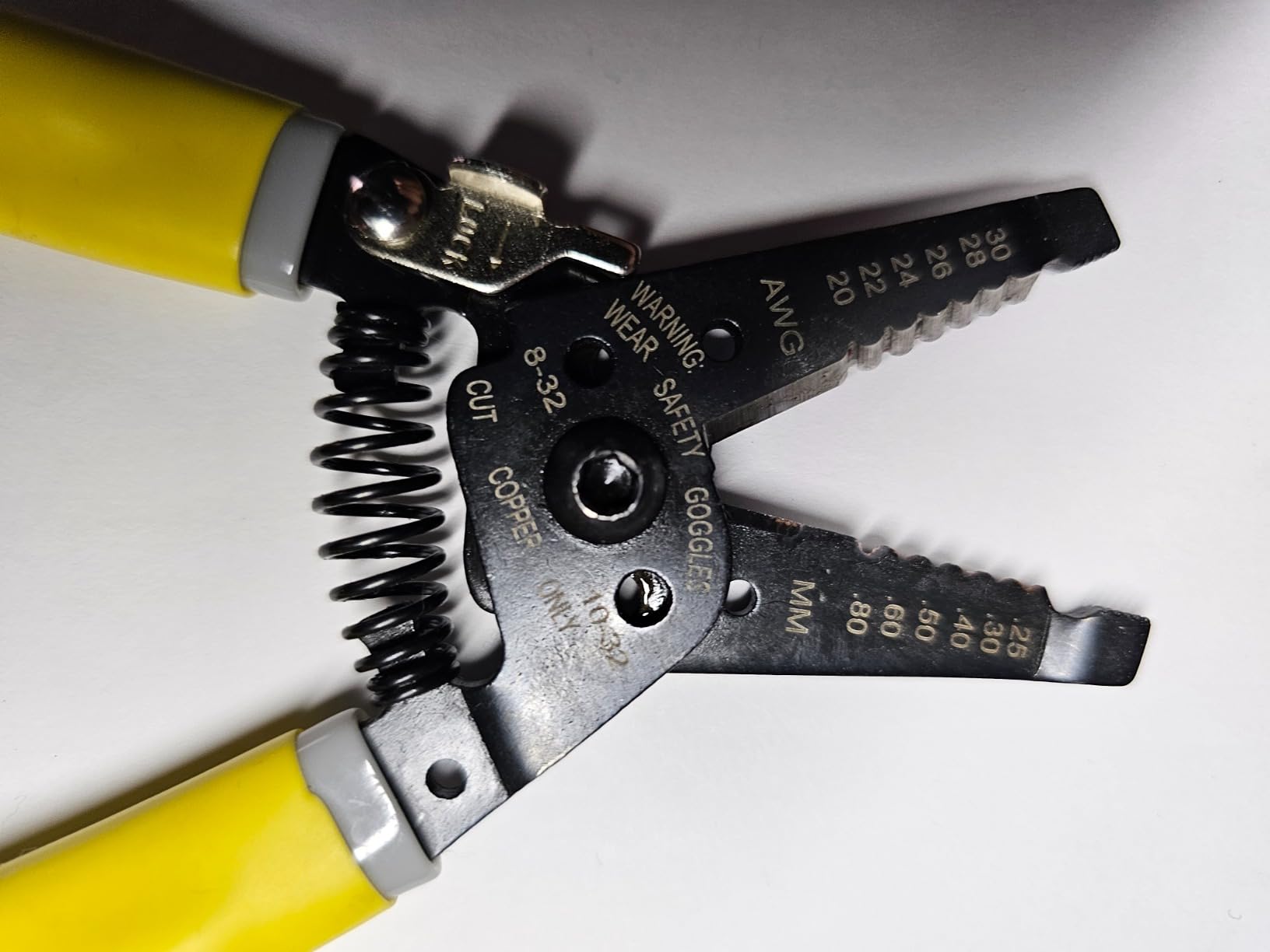 KATA 7 Inch Precision Wire Stripper, 20-32 AWG Tool for Electronics DIY customer photo 1