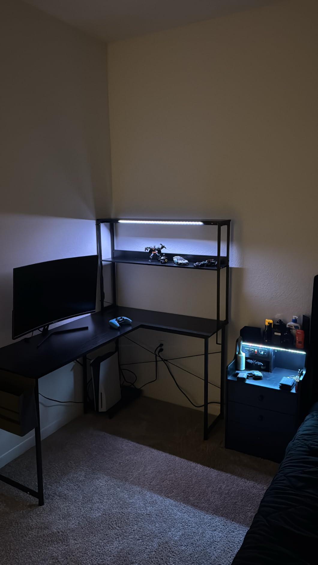 AODK L Shaped Desk Gaming Desk with LED Light & Power Outlet customer photo 2