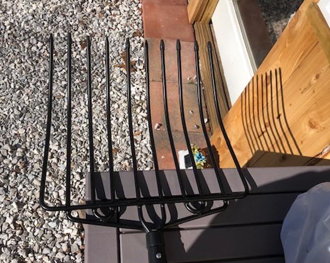 VNIMTI Pitch Fork for Gardening, 10 Tines Wide Pitch Fork with Fiberglass Handle, Heavy Duty Pitch Fork for Bedding, 45 Inches customer photo 2