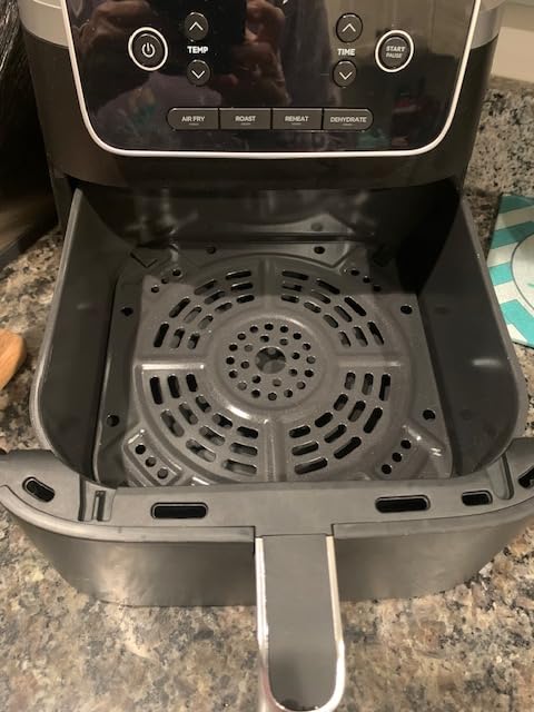 Ninja Air Fryer Pro XL, 6.5 Qt, 7-in-1, Grey, AF182AMZ customer photo 2