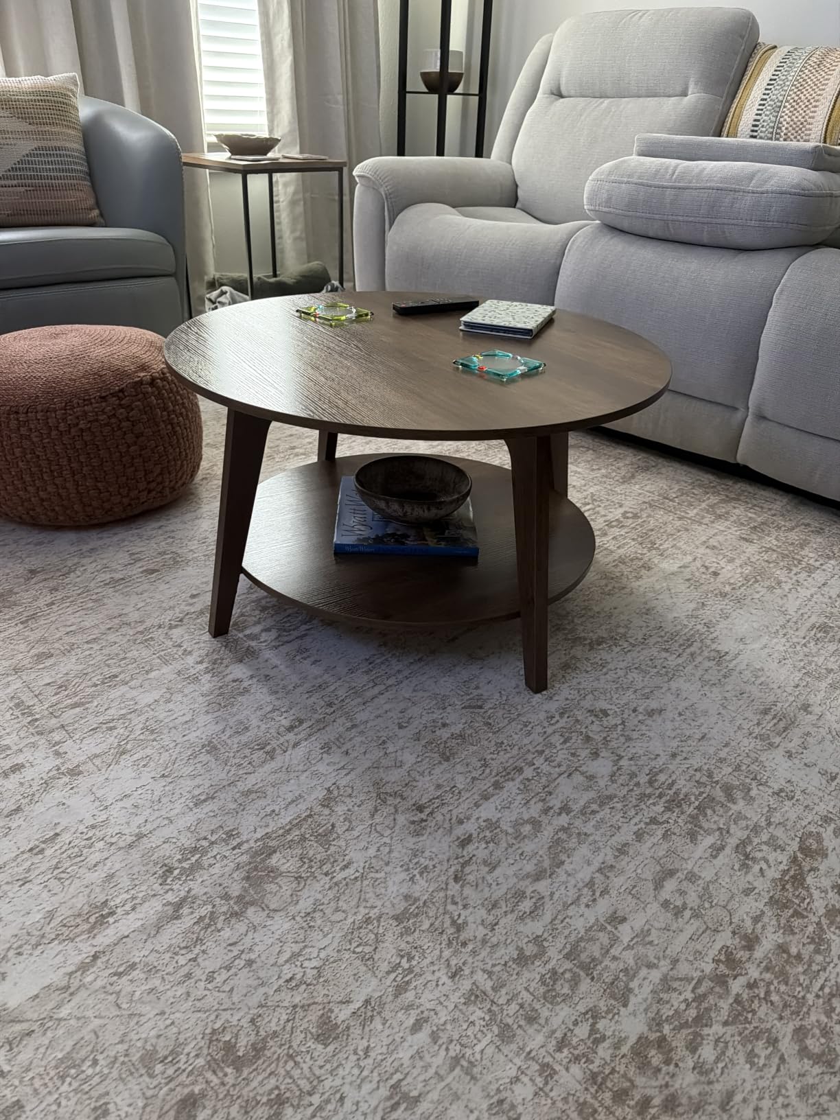 VASAGLE Round Coffee Table, 2-Tier Center Table with Storage, Tapered Legs customer photo 1