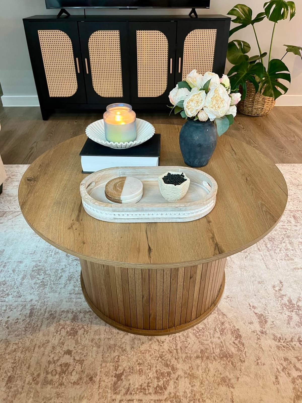 VASAGLE Round Coffee Table, 2-Tier Center Table with Storage, Tapered Legs customer photo 2