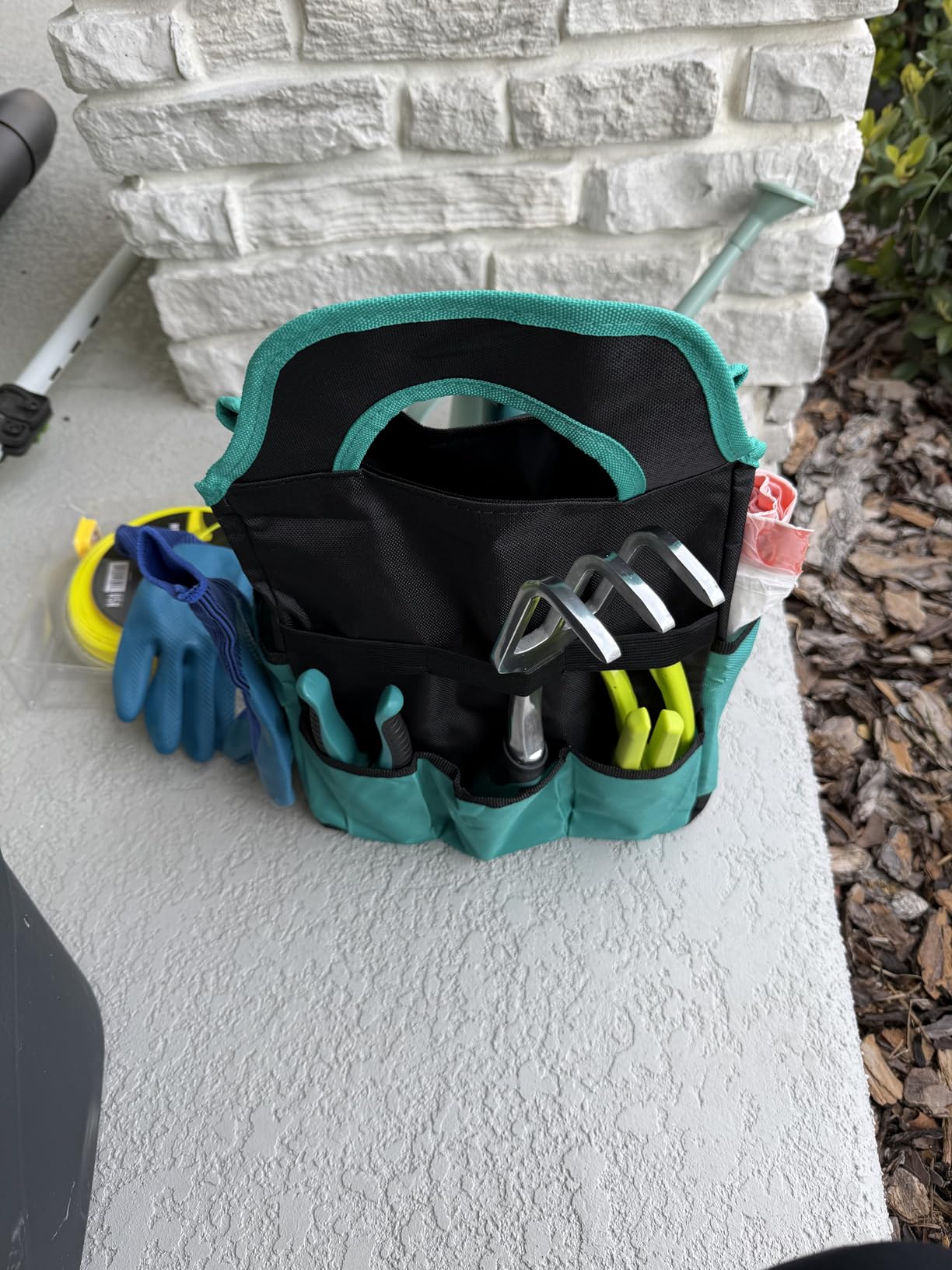 Kynup Garden Tool Set, Heavy Duty Aluminum Gardening Tools with Storage Bag customer photo 2