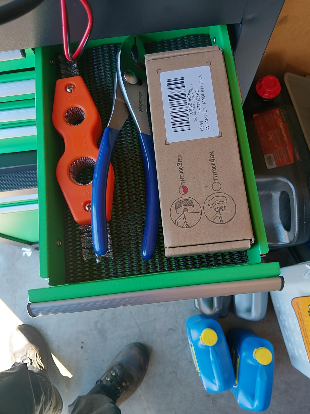 8 Drawer Rolling Tool Chest, Large Capacity Rolling Tool Box with Wheels, Locking Mechanical Tool Chest, Portable Tool Box with Sliding Drawers for Garage Workshop and Tool Room (Black Green) customer photo 2