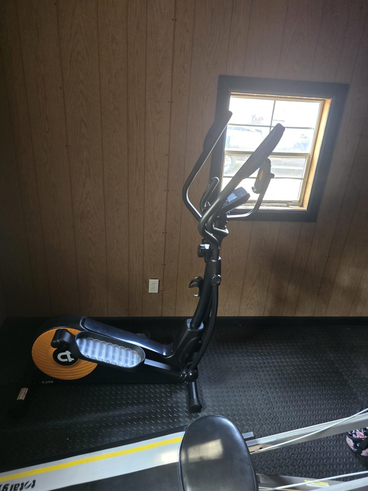 pooboo Elliptical Machine, Elliptical Exercise Machine with 16-Level Resistance&Quiet Magnetic Driving System, Elliptical Machine for Home with LCD Monitor,15-17IN Stride customer photo 2